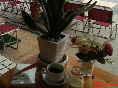 Gốm Bát Tràng và không gian quán café